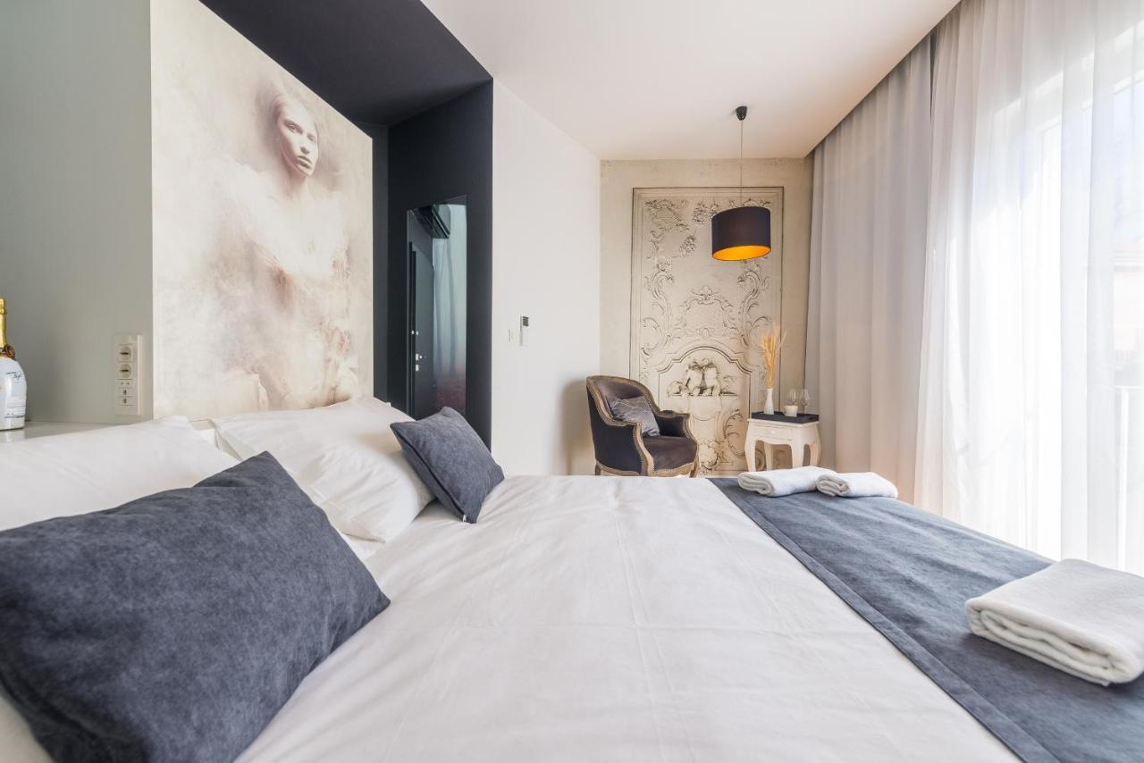 Central Rooms In Old Town By Belmont Realty Задар Екстериор снимка